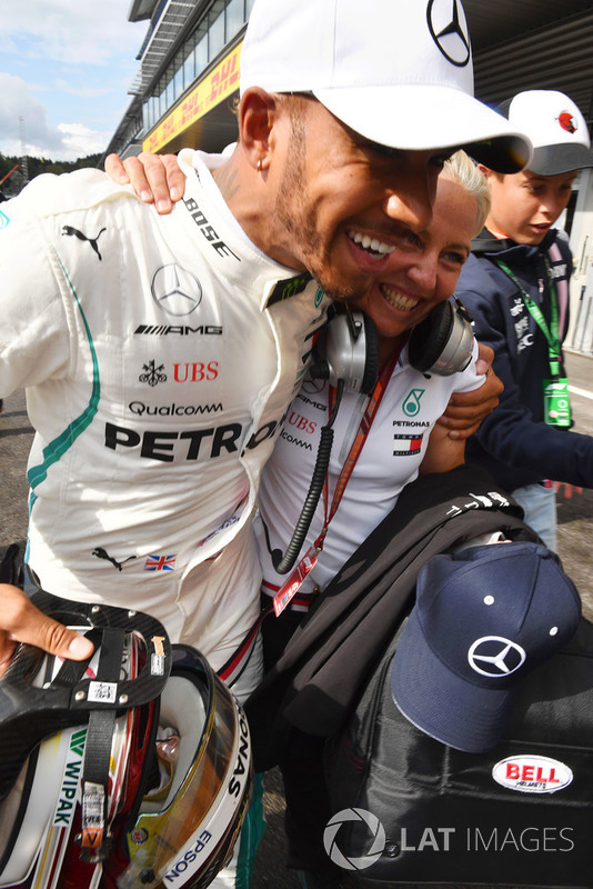 Lewis Hamilton 78. rajtelsősége az F1-ben