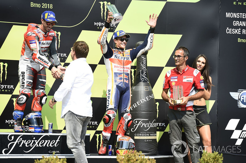 Podio: ganador de la carrera Andrea Dovizioso, Ducati Team, tercer puesto Marc Marquez, Repsol Honda Team