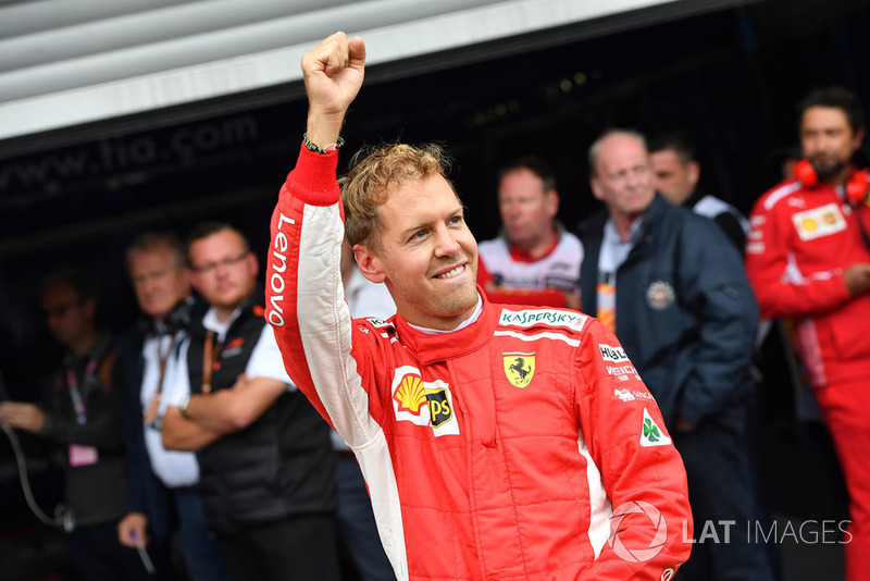 Yarış galibi Sebastian Vettel, Ferrari, parc ferme