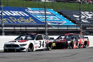 Michael McDowell, Front Row Motorsports, Ford Mustang Fr8Auctions et Corey LaJoie, Spire Motorsports, Chevrolet Camaro ARK.io