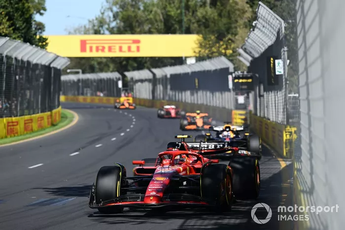 Carlos Sainz, Ferrari SF-24, Max Verstappen, Red Bull Racing RB20, Lando Norris, McLaren MCL38