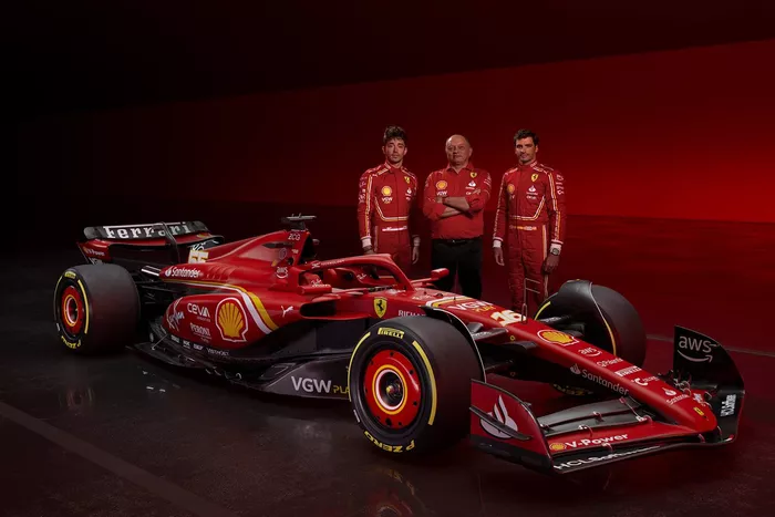 Charles Leclerc, Frederic Vasseur, Team Principal et General Manager, Scuderia Ferrari, Carlos Sainz, Ferrari