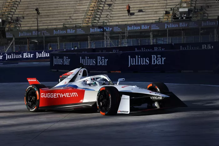 Jake Dennis, Andretti Autosport, Porsche 99X Electric Gen3