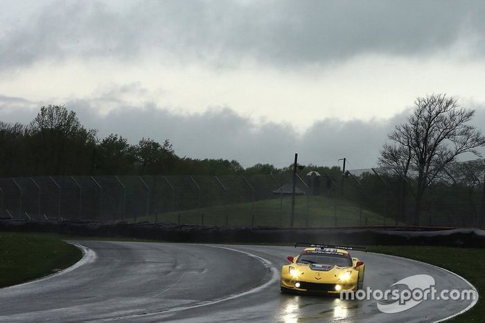 #4 Corvette Racing Corvette C7.R, GTLM: Oliver Gavin, Tommy Milner