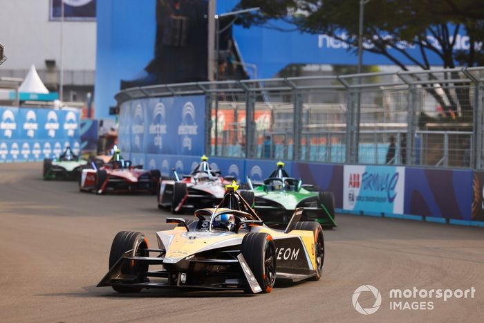 Jake Hughes, McLaren, e-4ORCE 04, Nick Cassidy, Envision Racing, Jaguar I-TYPE 6, Antonio Felix da Costa, Porsche, Porsche 99X Electric Gen3