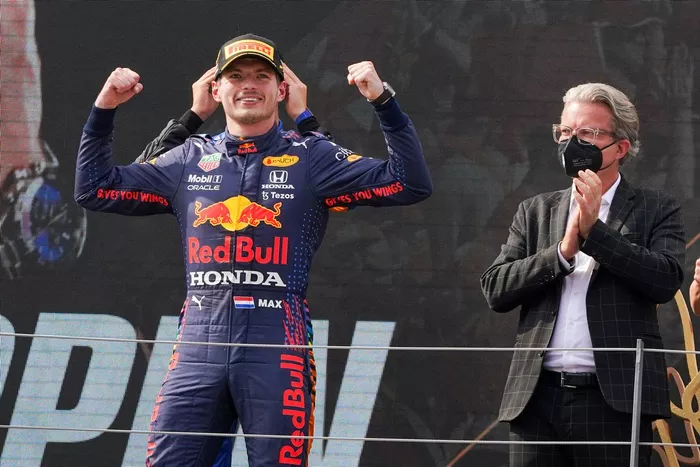 Podio: ganador Max Verstappen, Red Bull Racing 