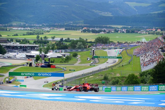 Carlos Sainz Jr., Ferrari SF21