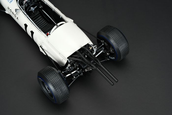 ハンドメイド＆部品点数1600超え……！ ホンダ、F1初優勝60周年を