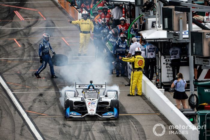 Graham Rahal, Rahal Letterman Lanigan Racing Honda, paradas en boxes