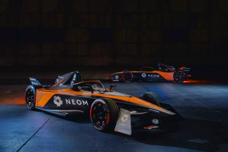 Equipo McLaren FE