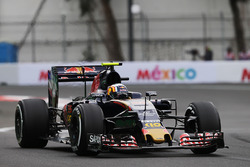 Carlos Sainz Jr, Scuderia Toro Rosso STR11