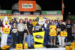 Sieger Martin Truex Jr., Furniture Row Racing, Toyota