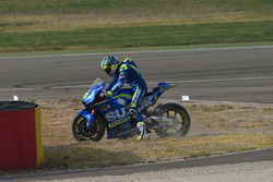 Unfall: Aleix Espargaro, Team Suzuki Ecstar MotoGP