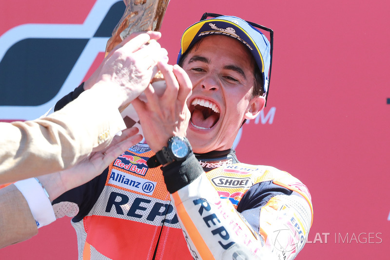 Podio: il vincitore della gara Marc Marquez, Repsol Honda Team