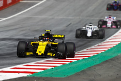 Carlos Sainz Jr., Renault Sport F1 Team R.S. 18, Lance Stroll, Williams FW41, Sergio Perez, Force India VJM11