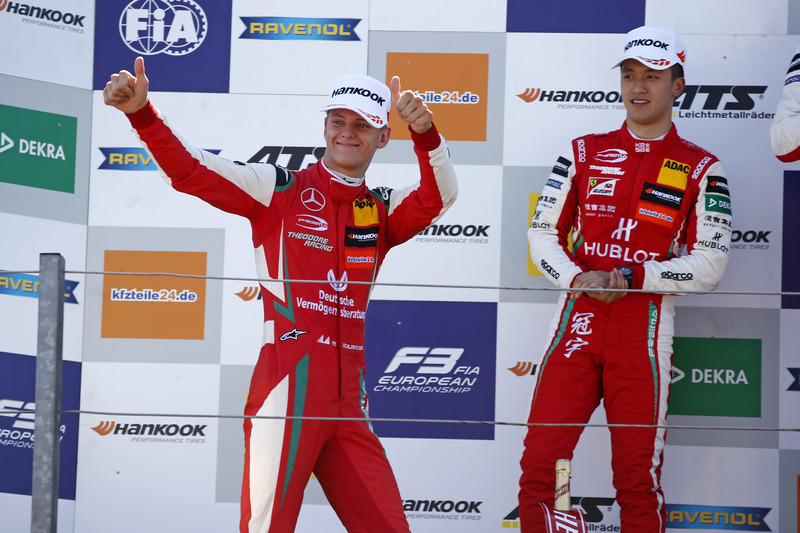 Podio: tercer lugar Mick Schumacher, PREMA Theodore Racing Dallara F317 - Mercedes-Benz
