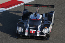 #1 Porsche Team Porsche 919 Hybrid: Timo Bernhard, Mark Webber, Brendon Hartley