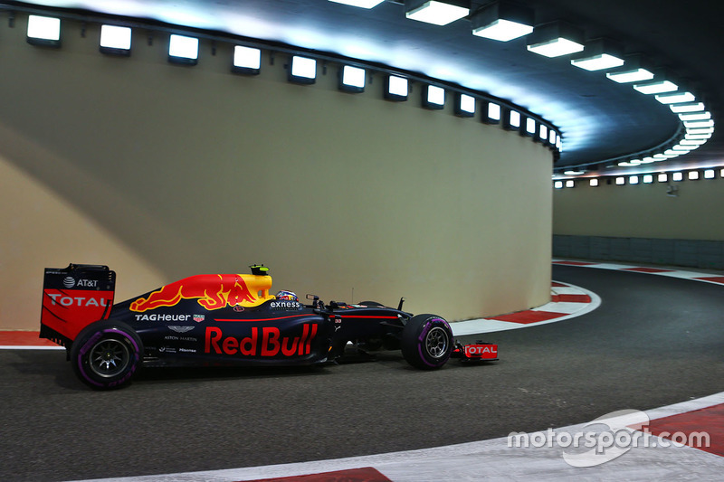 Red Bull Racing: 22 очка
