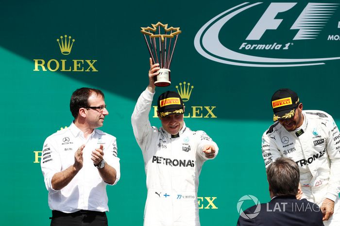 Podium: ganador, Lewis Hamilton, Mercedes AMG F1, segundo, Valtteri Bottas, Mercedes AMG F1