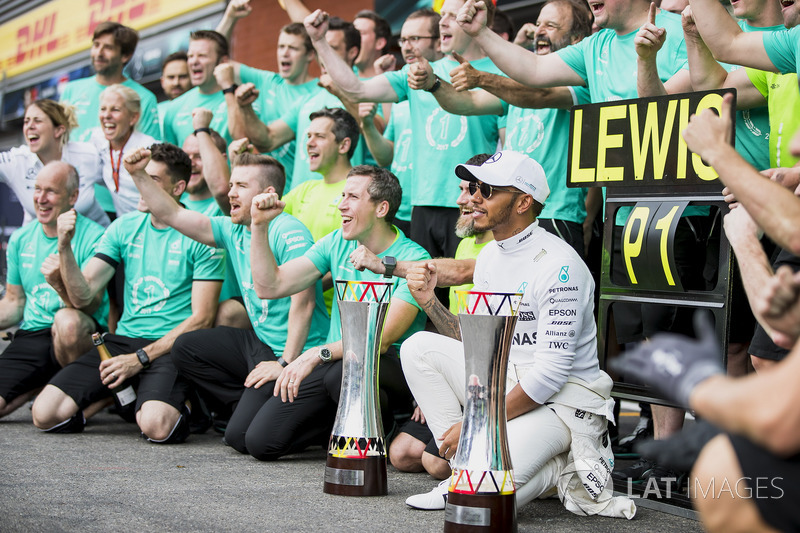 Льюіс Хемілтон, Mercedes AMG F1, з командою