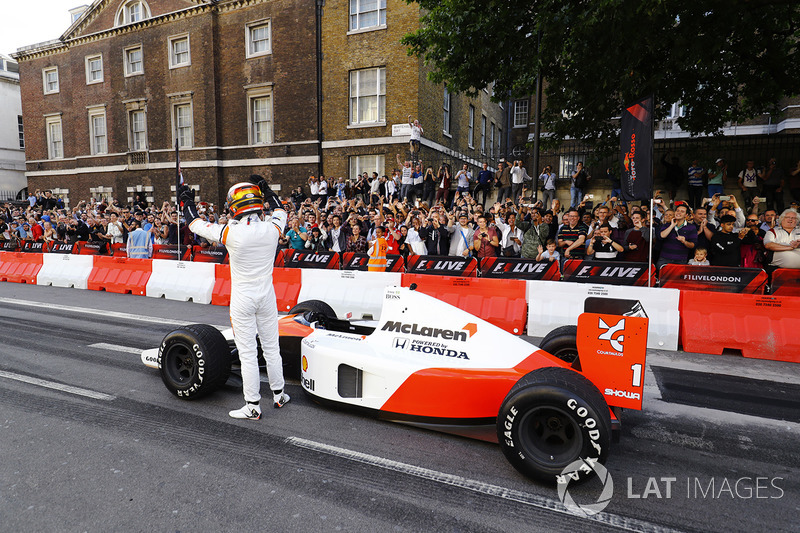 Stoffel Vandoorne im McLaren-Honda MP4/6