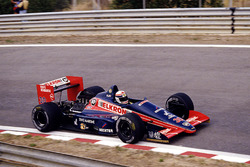 Філіп Альо, Larrousse/Lola LC87 Ford