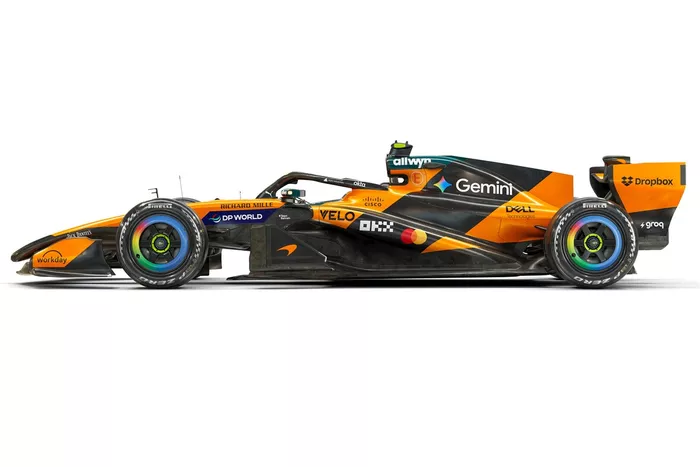 Barwy bolidu McLaren MCL40 