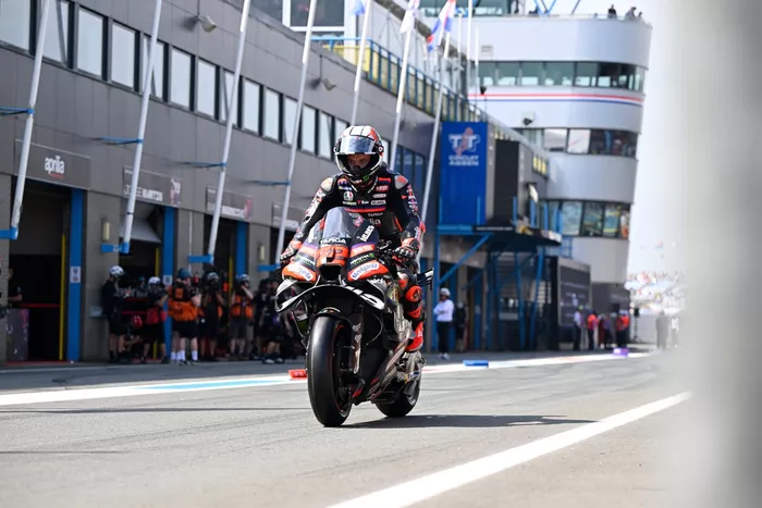 Marco Bezzecchi, Aprilia Racing