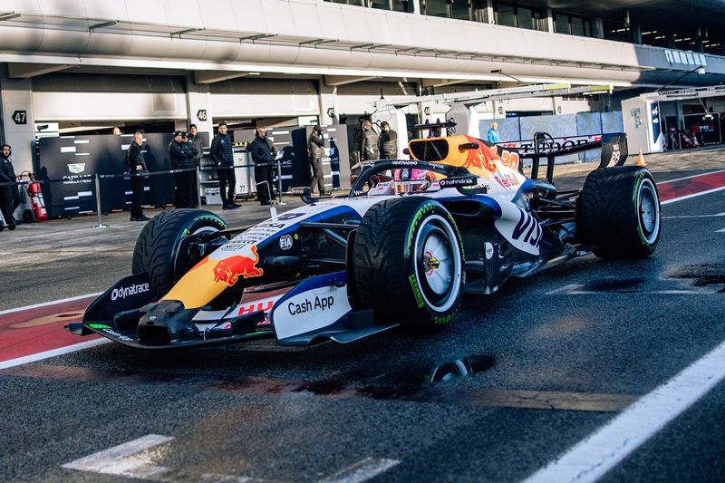 Liam Lawson, Toros de Carreras