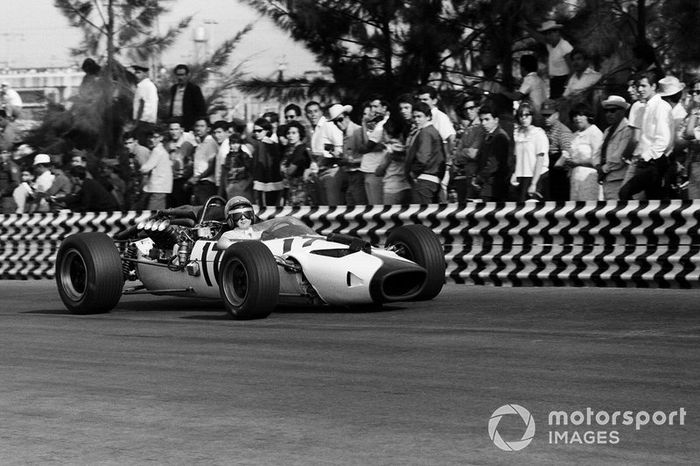 Bruce McLaren, McLaren