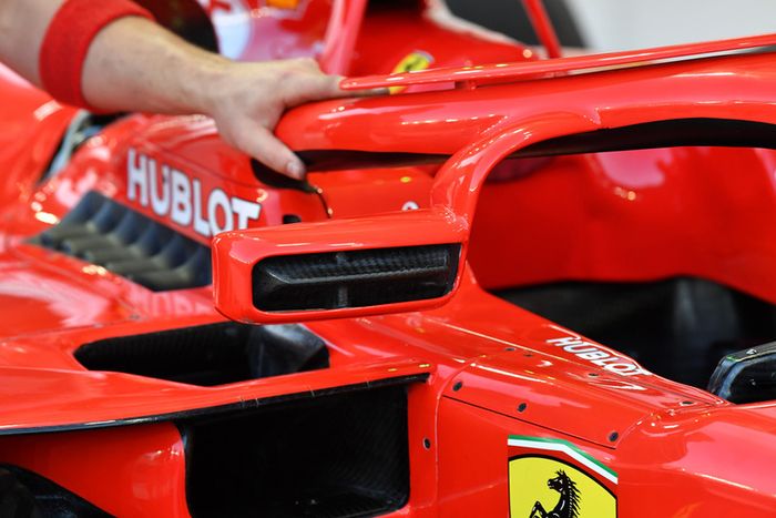 Ferrari SF71H detalle del espejo