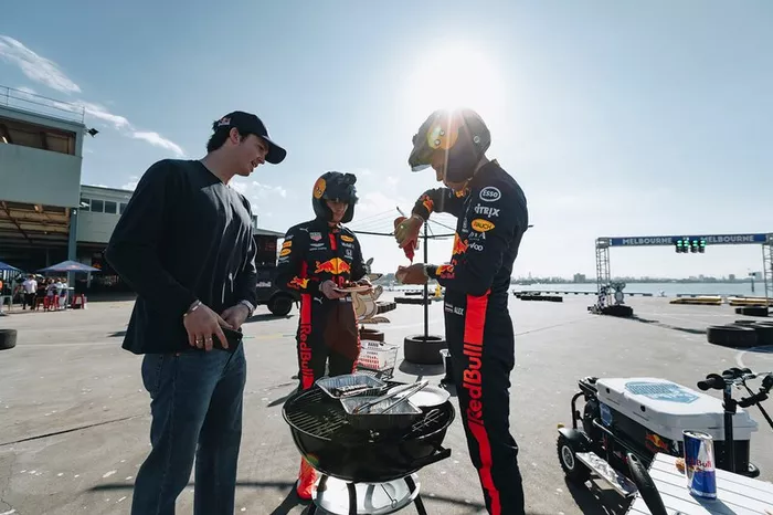 Max Verstappen, Red Bull Racing, Alex Albon, Red Bull Racing
