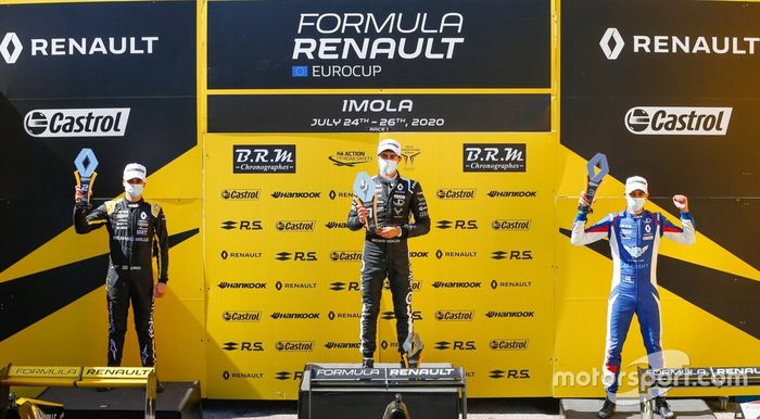 El ganador David Vidales, JD Motorsport; el segundo Caio Collet, R-ACE GP; el tercero William Alatalo, JD Motorsport 