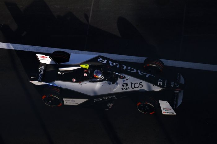 Nick Cassidy, Jaguar Racing, Jaguar I-TYPE 6