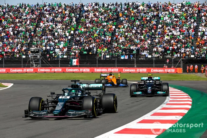 Lance Stroll, Aston Martin AMR21, Valtteri Bottas, Mercedes W12, Daniel Ricciardo, McLaren MCL35M