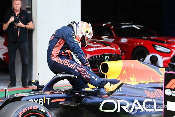 Max Verstappen, Red Bull Racing, llega al Parc Ferme tras la clasificación