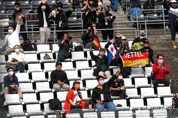 Fans de Sebastian Vettel, Aston Martin