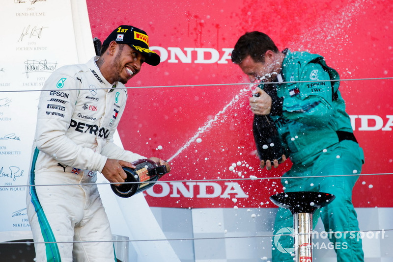 Lewis Hamilton újabb győzelme, ezúttal Szuzukában