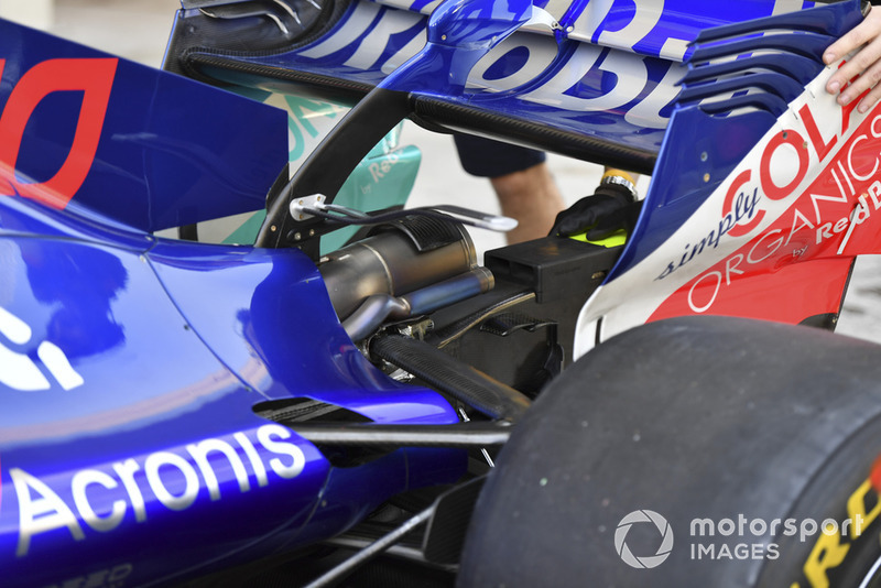 Scuderia Toro Rosso STR13 exhaust