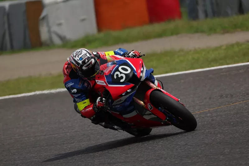 #30 チームHRCと日本郵便