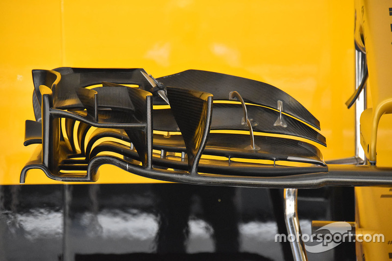 Renault Sport F1 Team RS17 front wing detail