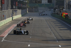 Lewis Hamilton, Mercedes AMG F1 W08, Sebastian Vettel, Ferrari SF70H, Daniel Ricciardo, Red Bull Racing RB13