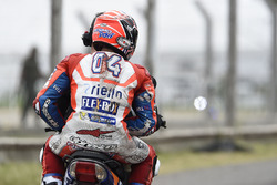 Andrea Dovizioso, Ducati Team, après sa chute