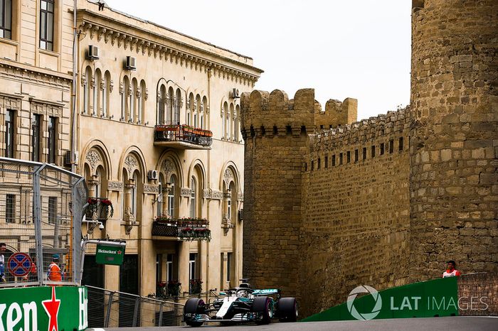 Lewis Hamilton, Mercedes AMG F1 W09