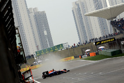 Pascal Wehrlein, Manor Racing MRT05, spint