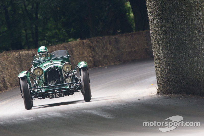 Alfa Romeo 8C2300