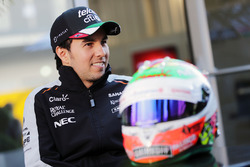 Sergio Pérez, Sahara Force India F1 con su casco edición especial