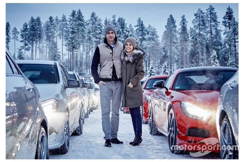 Тото та Сузі Вольфф на тестах машин Mercedes