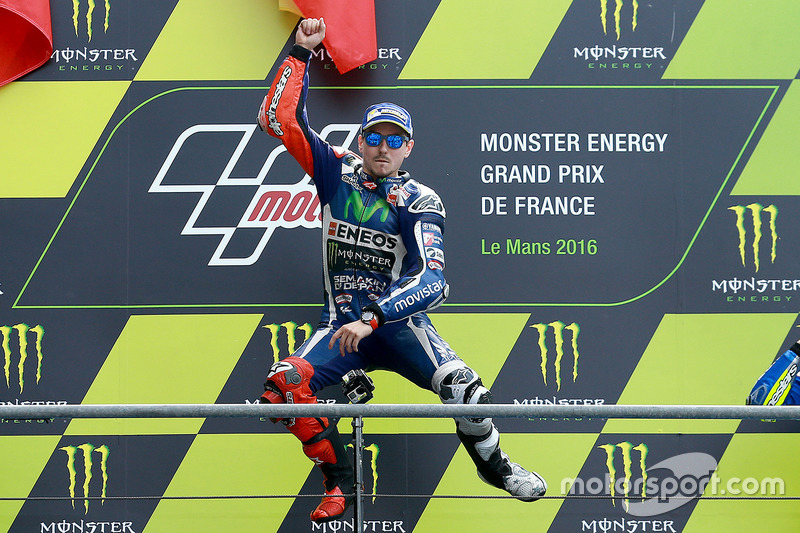 Podio: ganador Jorge Lorenzo, Yamaha Factory Racing