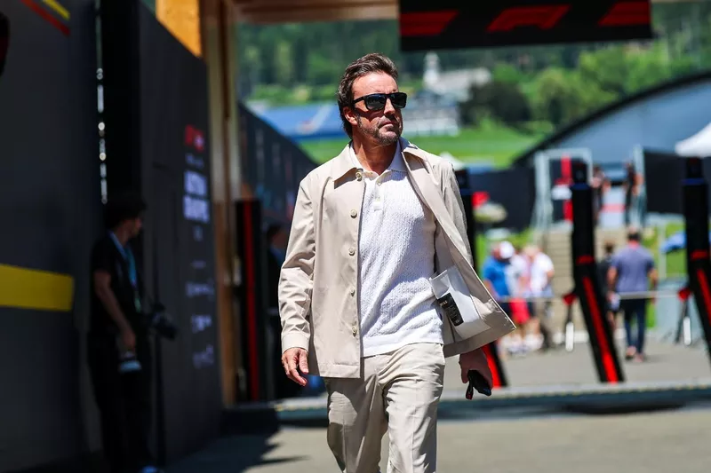 Fernando Alonso, Aston Martin Racing